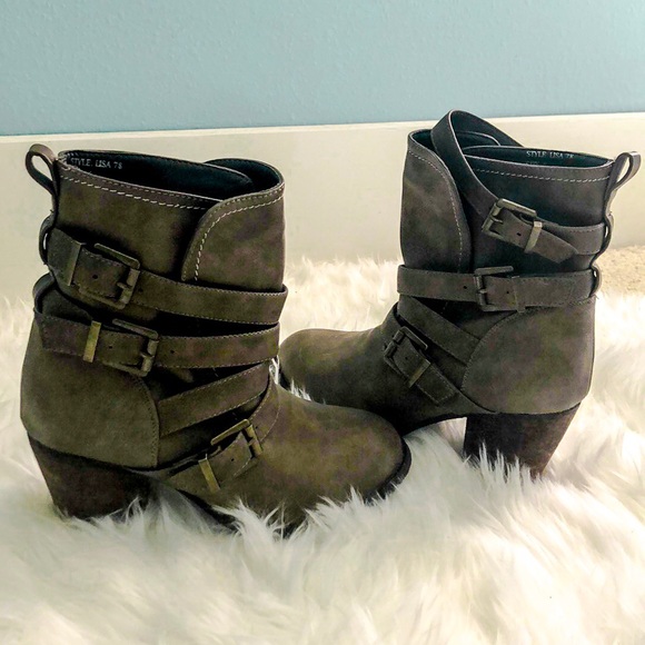 Vanity Shoes - Heeled fashion boots